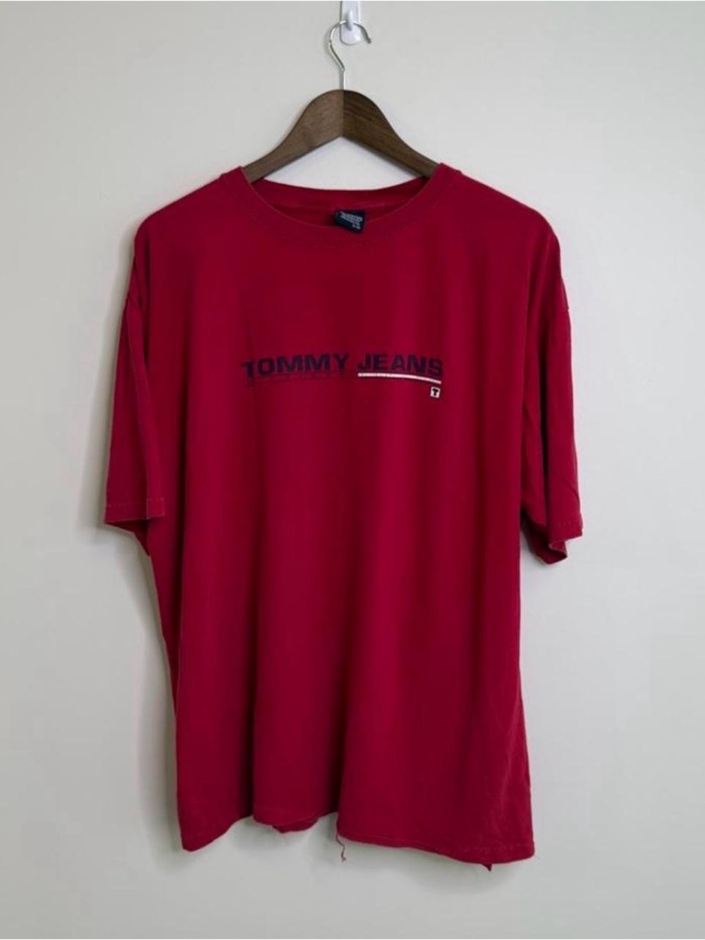 Vintage Tommy Jeans Graphic Logo T-Shirt Red Size XL Boxy Fit